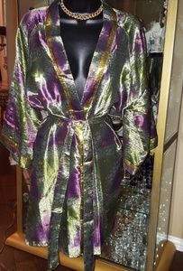 NWOT 100% Silk robe